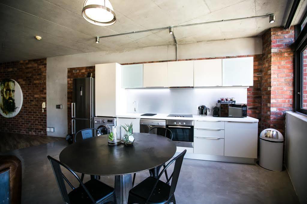Designer Lofts On Prestwich Apartment Кейптаун Екстериор снимка